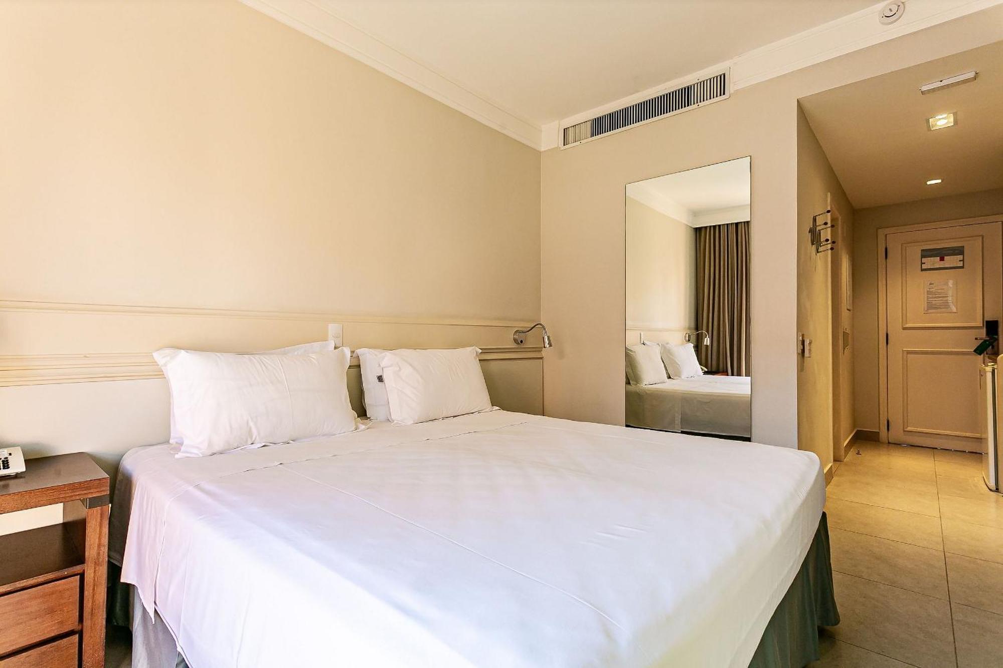 Resort Pe Na Areia - Studios Direto Com Proprietario Jbvjr Флорианополис Экстерьер фото